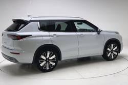 2025 Mitsubishi Outlander Exceed
