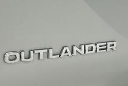 2025 Mitsubishi Outlander Exceed