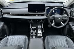 2025 Mitsubishi Outlander Exceed