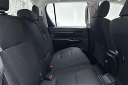 2022 Toyota Hilux SR