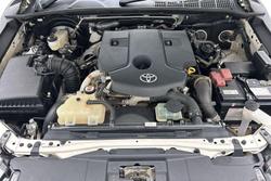 2022 Toyota Hilux SR