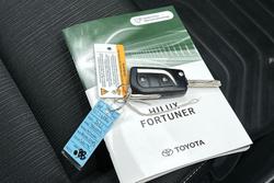 2022 Toyota Hilux SR