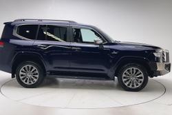 2022 Toyota Landcruiser Sahara ZX