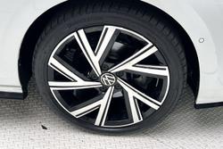 2023 Volkswagen Golf 110TSI R-Line