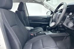 2022 Toyota Hilux SR