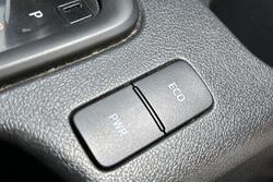 2022 Toyota Hilux SR