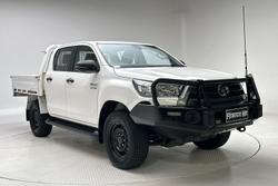 2022 Toyota Hilux SR