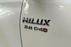 2022 Toyota Hilux SR