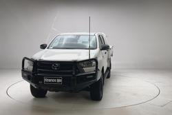 2022 Toyota Hilux SR