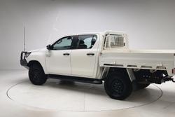 2022 Toyota Hilux SR