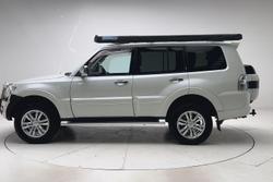 2018 Mitsubishi Pajero GLS