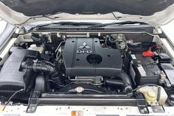 2018 Mitsubishi Pajero GLS