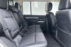 2018 Mitsubishi Pajero GLS