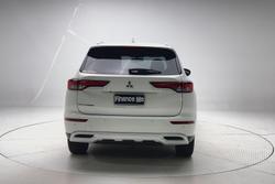 2023 Mitsubishi Outlander LS