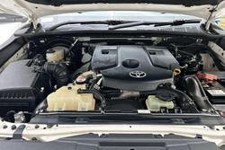 2022 Toyota Hilux SR