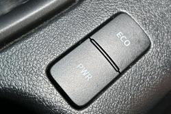 2022 Toyota Hilux SR