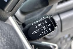 2022 Toyota Hilux SR