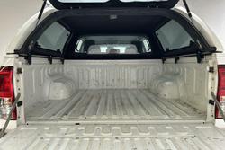 2022 Toyota Hilux SR