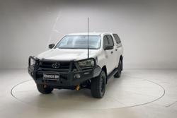 2022 Toyota Hilux SR