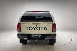 2022 Toyota Hilux SR