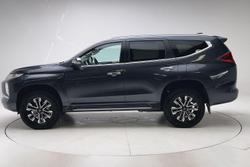 2022 Mitsubishi Pajero Sport GLS