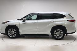 2022 Toyota Kluger Grande