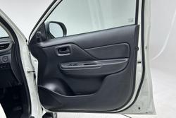 2023 Mitsubishi Triton GLX