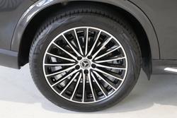 2025 Mercedes-Benz GLC-Class GLC300
