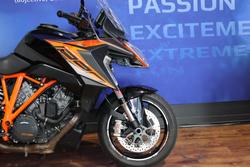 2020 Ktm 1290 SUPER DUKE GT Black