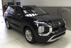 2022 Mitsubishi Outlander LS