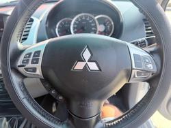 2013 Mitsubishi Triton GLX-R MN MY14 4X4 Dual Range White