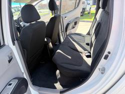 2013 Mitsubishi Triton GLX-R MN MY14 4X4 Dual Range White