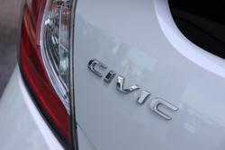 2019 Honda Civic VTi-LX