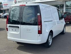 2026 Hyundai STARIA LOAD