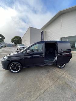 2022 Volkswagen Caddy TDI320 5 MY23 Deep Black