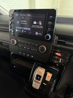 2022 Hyundai STARIA US4.V1 MY22 AWD Creamy White