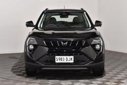 2025 Mahindra XUV3XO AX7L