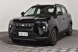 2025 Mahindra XUV3XO AX7L