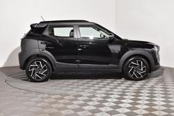 2025 Mahindra XUV3XO AX7L