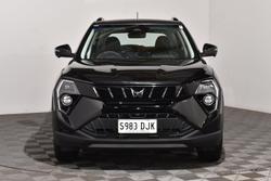 2025 Mahindra XUV3XO AX7L