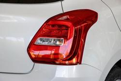 2021 Suzuki Swift GL Navigator