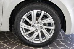 2021 Suzuki Swift GL Navigator