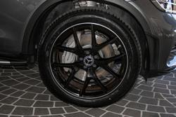 2022 Mercedes-Benz GLC-Class GLC300