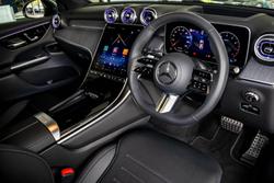 2025 Mercedes-Benz GLC-Class GLC300