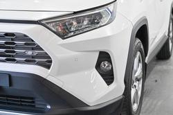 2020 Toyota RAV4 GXL MXAA52R WHITE