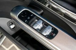 2025 Mercedes-Benz GLC-Class GLC300