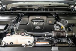 2024 Toyota Landcruiser VX