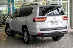 2024 Toyota Landcruiser VX