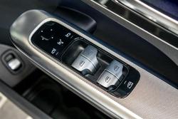 2025 Mercedes-Benz GLC-Class GLC300