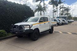 2022 Toyota Hilux SR